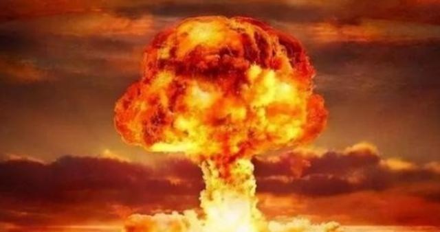 美国专家表示，一旦美方向着中方开战，不管是核武器还是航母等各种先进武器，中方都会