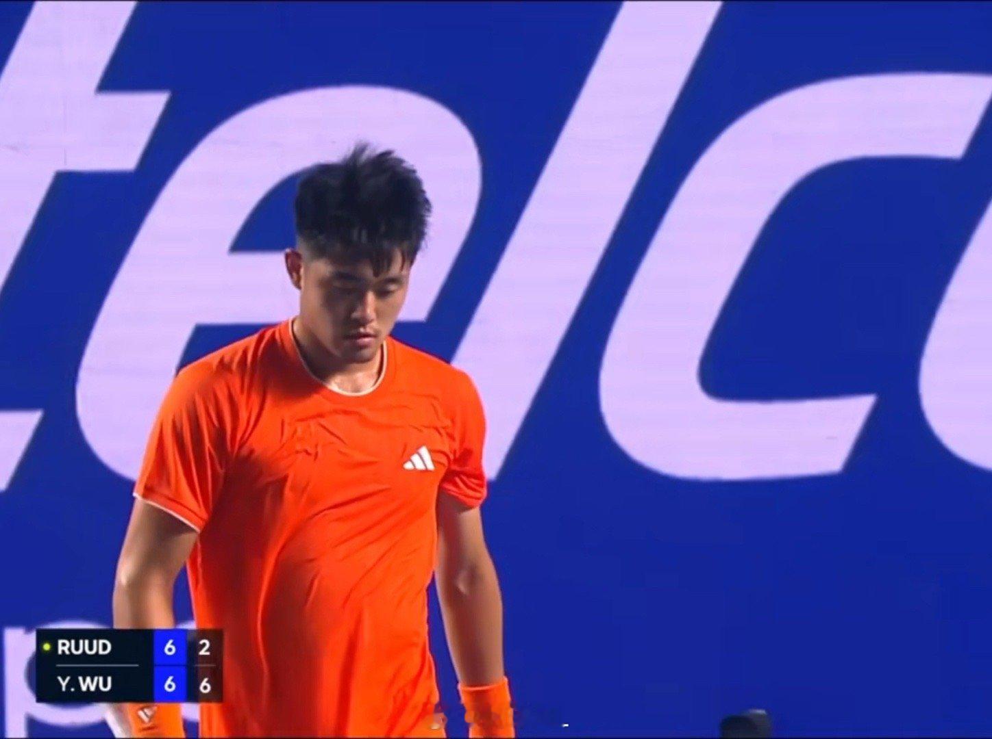 🇨🇳吴易昺7-6（2）鲁德，先赢一盘网球talking大会