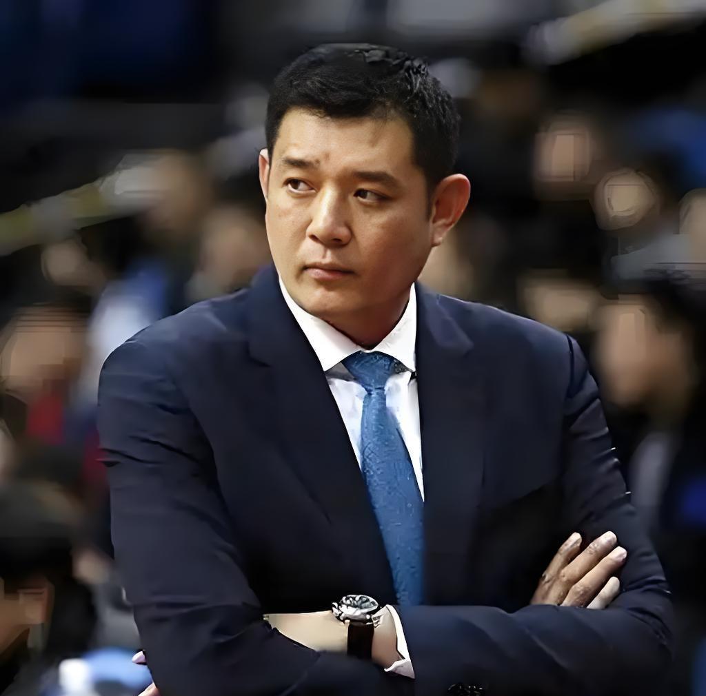 山东高速男篮的竞争力着实太差了。从近4个月漫长的休赛期引援情况来看，山东队无论