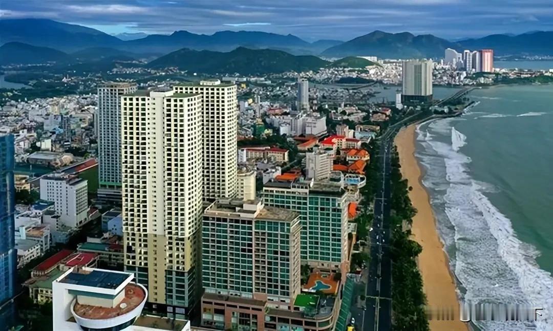 越南现在“对标中国”太自信了吧！看了《前沿》杂志后，把中国在科研领域追赶并超越