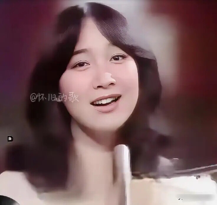 世界真小，香港歌手陈美龄嫁给日本人金子力，伴郎里出现了安倍晋三的身影