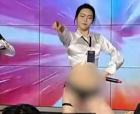 韩国女团舞台尺度一再失守：从性感表演到涉嫌违法，底线在哪里？2023年9