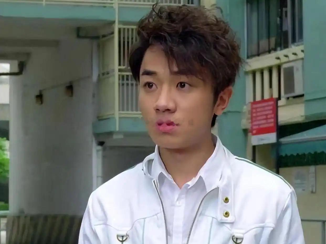 王祖蓝总算把话说开了：他带过邓萃雯、徐子珊这些人，最后才发现，想扶一个“自己人”