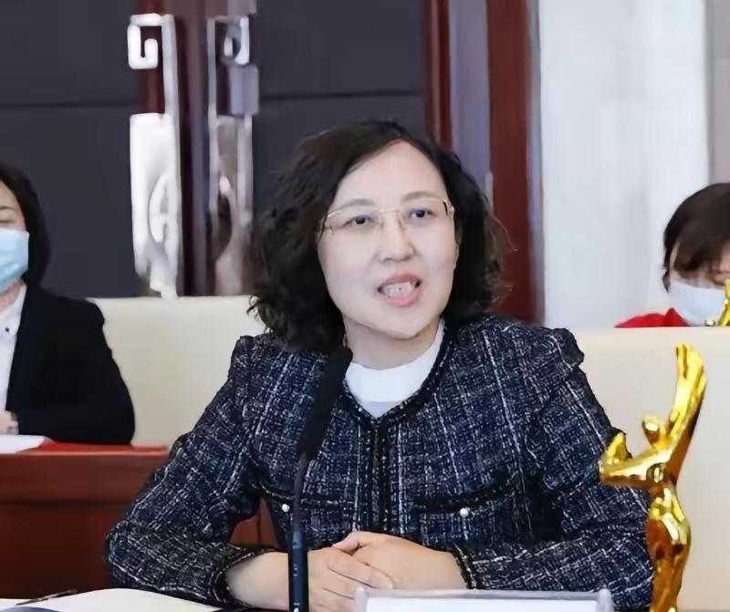 邵红梅，女，出生于1970年9月，博士研究生，高级工程师，是大庆油田有限责任公司