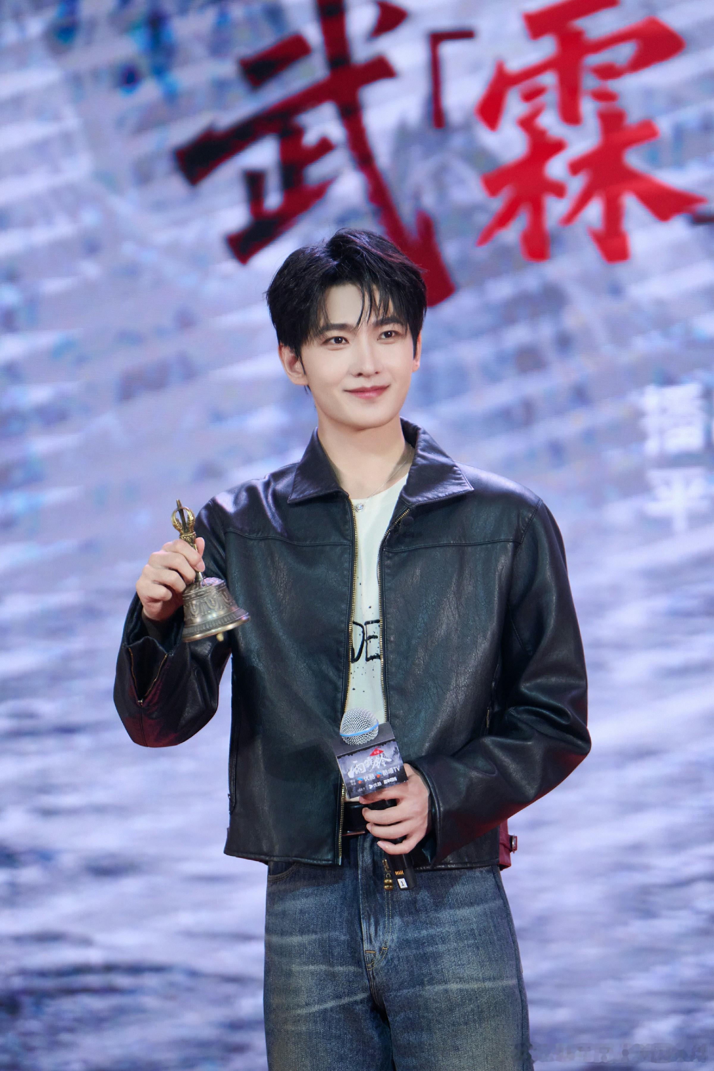 杨洋杨洋《雨霖铃》线下活动圆满落幕！沉浸式江湖互动氛围感拉满整场追剧团全程看