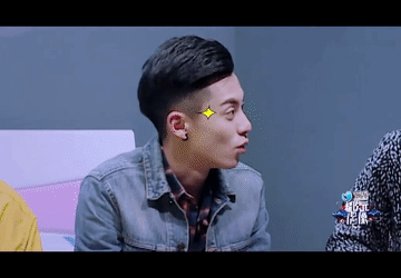 王鹤棣好励志！第一次和王嘉尔交流，英语夹杂着中文说的结结巴巴，短短几年，王鹤棣成