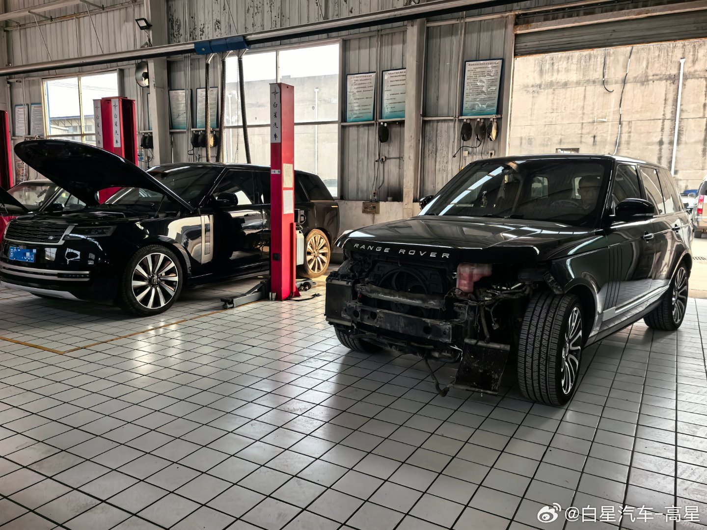 路虎揽胜新老款同台