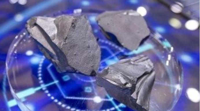 中国又悄悄关上了一扇更重要的门！在稀土还未撕完的时候，中国又加紧了另外一出口，而