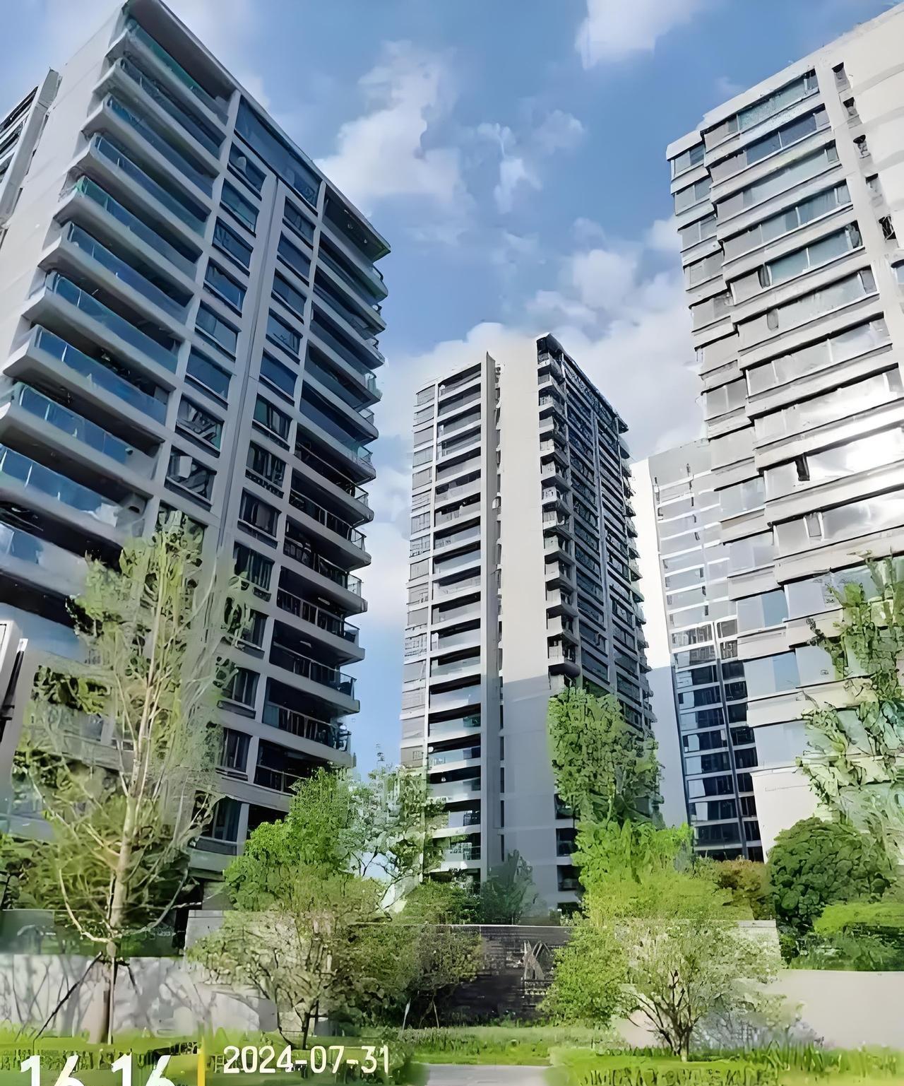 #头号创作者激励计划#杭州现在的楼市真疯狂，滨江奥映鸣翠项目，共推出74套房源，