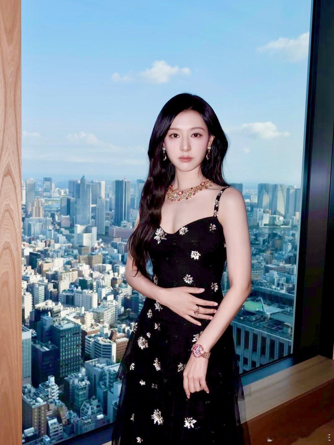 用金智媛的美貌宣扬国威[墨镜]💎​​​