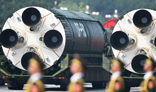 9.3阅兵后，美媒直言：中国有能力塑造一个新的世界秩序。中国9.3阅兵所展示的