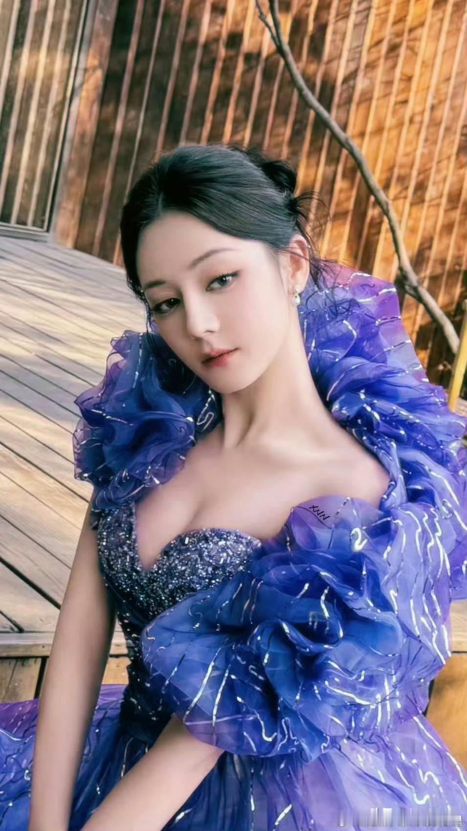 迪丽热巴紫罗兰花神💜​​​