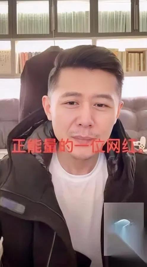 真的破防了看完这段对话我再也不黑大冰了。之前总跟着网上的梗笑他是“鸡