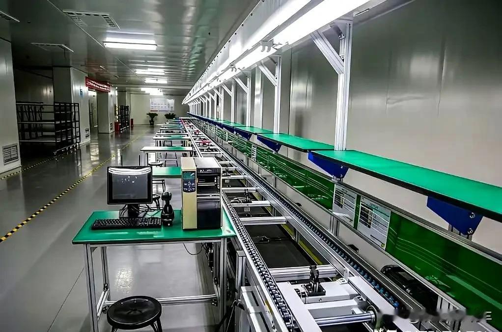 赤裸裸的现实来了，加满50升油箱：美国：约需370元人民币！日本：约需4