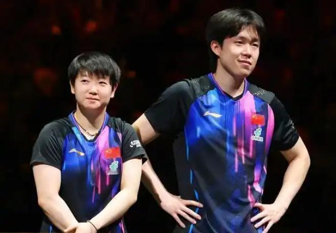 孙颖莎王楚钦官宣正式退出王楚孙颖沙发声，官宣决定，国乒名单出炉刘国梁失望，令人