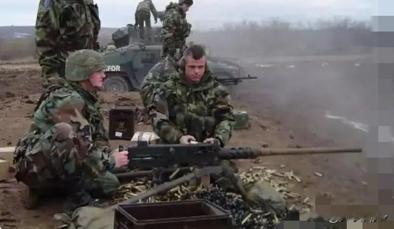 在花旗国军队使用的武器当中，年龄排在首位的应当算是M2型12.7毫米机枪了。