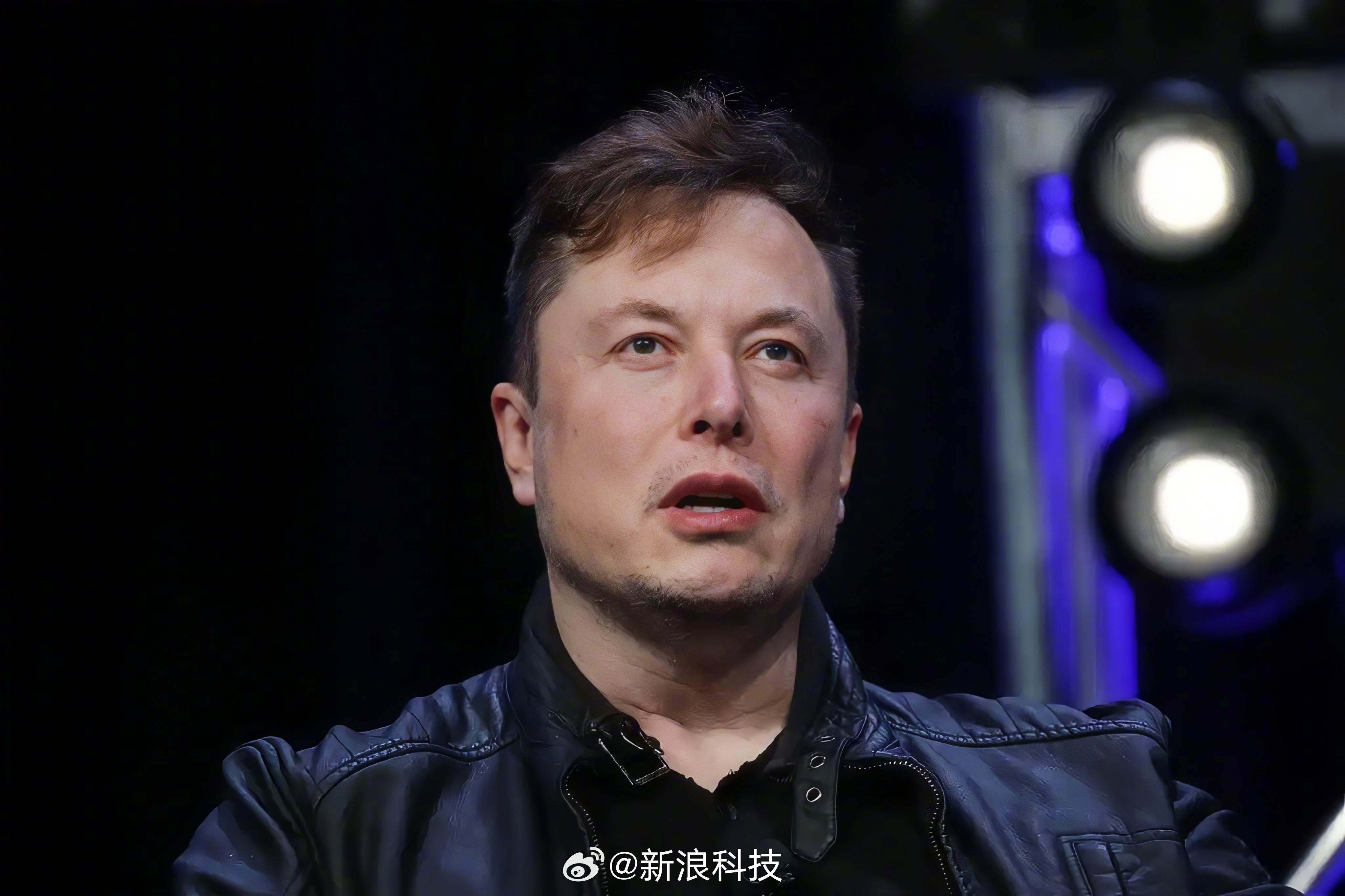 【马斯克用Grok买乐高】对于马斯克发布的用Grok购物一帖，网友表示，亚马逊开