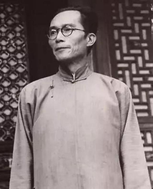 1948年，梅贻琦紧随胡适之后，乘坐专机离开北平。–为什么梅贻琦要选择出走，关键