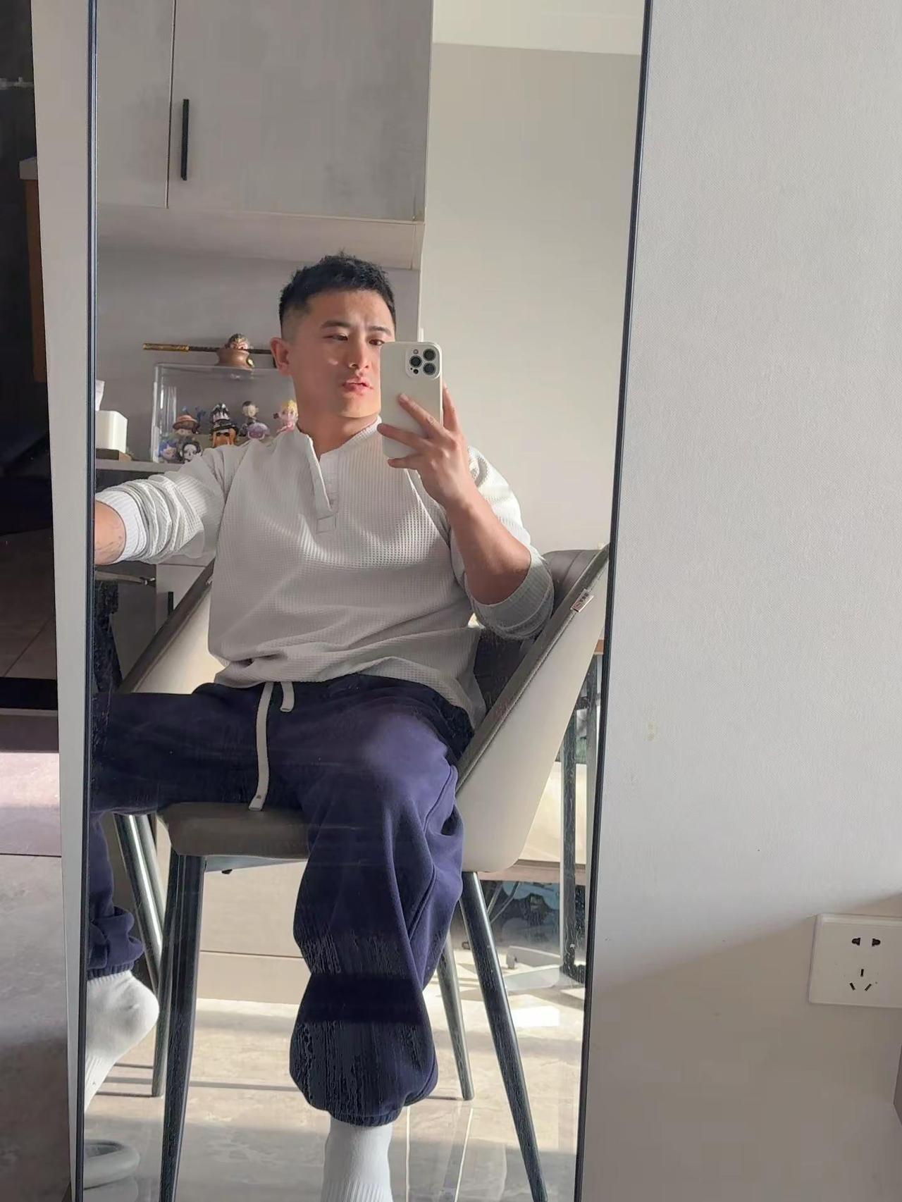 周末加班日常生活健身休闲穿搭男生穿衣搭配