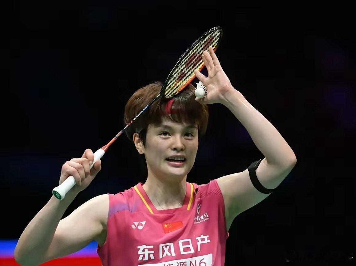 王祉怡虽败犹荣！王祉怡亚锦赛亚军首局被动，次局顽强扳平，决胜局紧咬至最后！每球