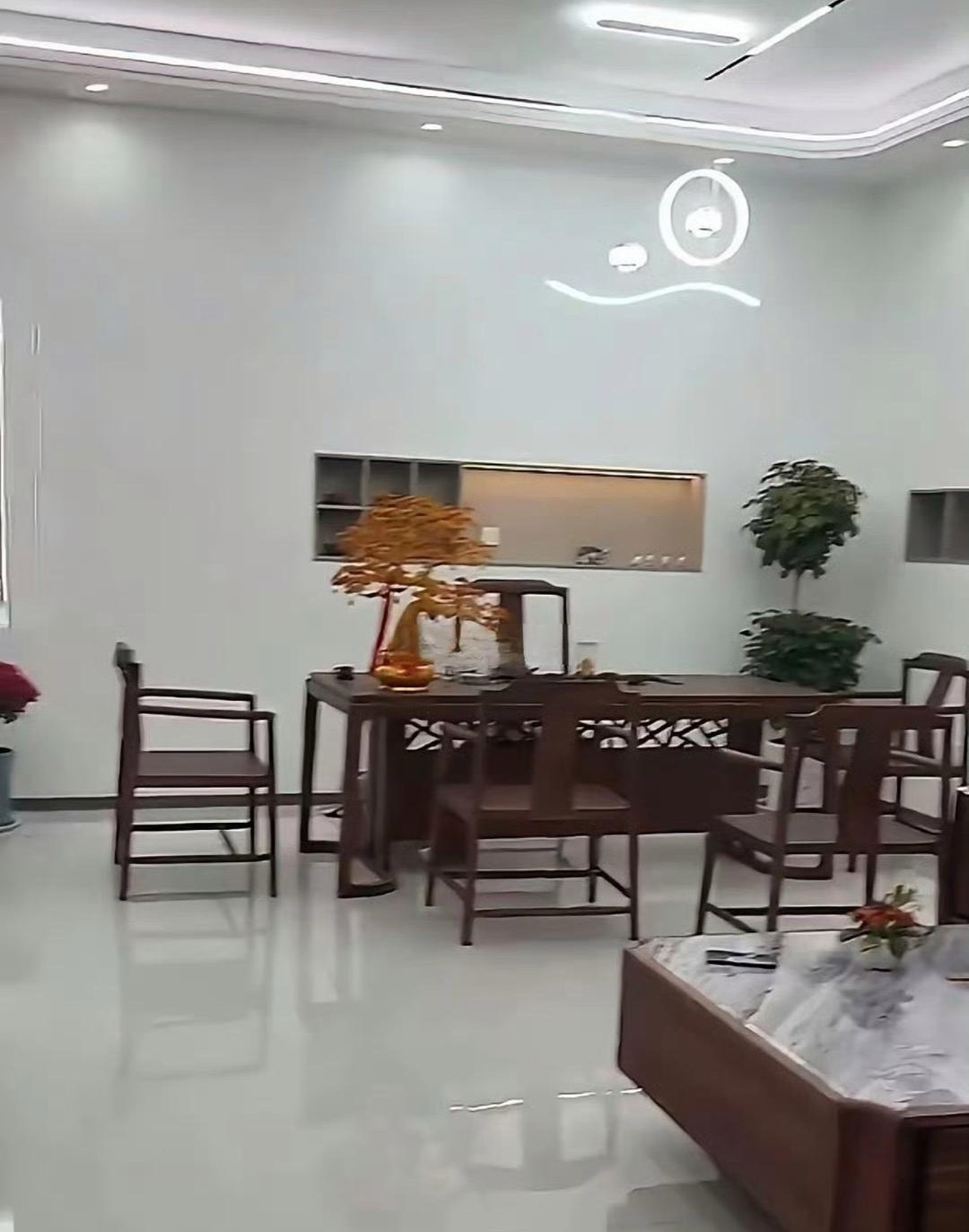 拉面哥终于翻身在家悠哉也算是成功人士