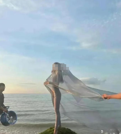 舒淇的肚子比水平尺都平，绝了​​​