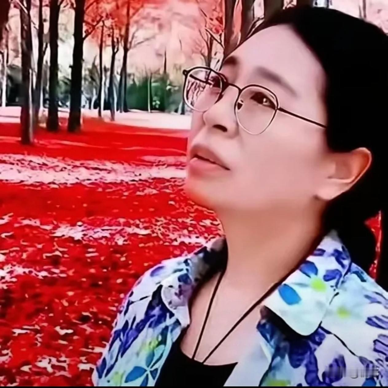 家人们，姐姐们早晨好，现在早晨5点多，气的我不得不发文，刚才我在快手刷到一个直播