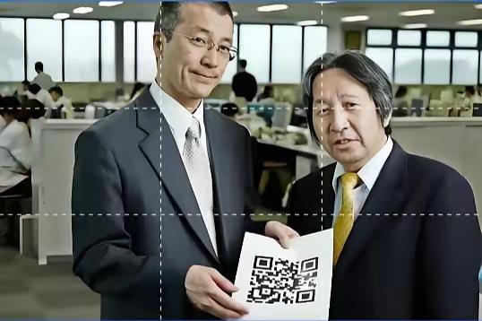 1994年，日本人捣鼓出了二维码。结果他们看了一眼：就这？几个黑方块拼来拼去，