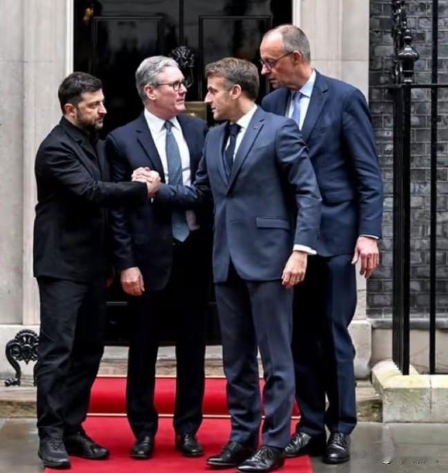 新版美国国家安全战略一出炉就震惊了整个欧洲，这份报告里的内容让欧洲各国直呼不可思