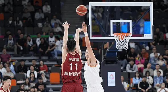 全运会四川男篮估计要报警了！为了打造这套超级豪华战舰，他们在阵容上，投入了巨额