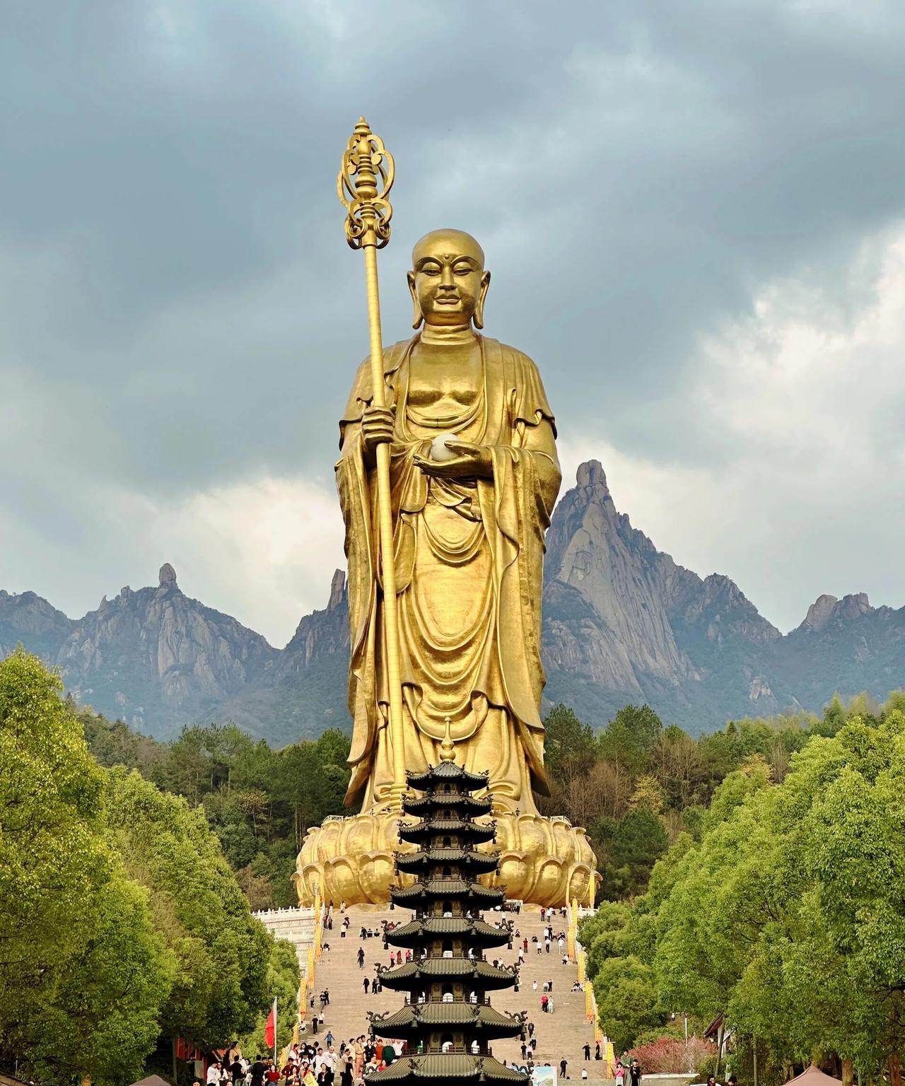 婚外情会有什么下场？算了二十多年的命，告诉你个真相你别不信。其实一个人在婚姻中