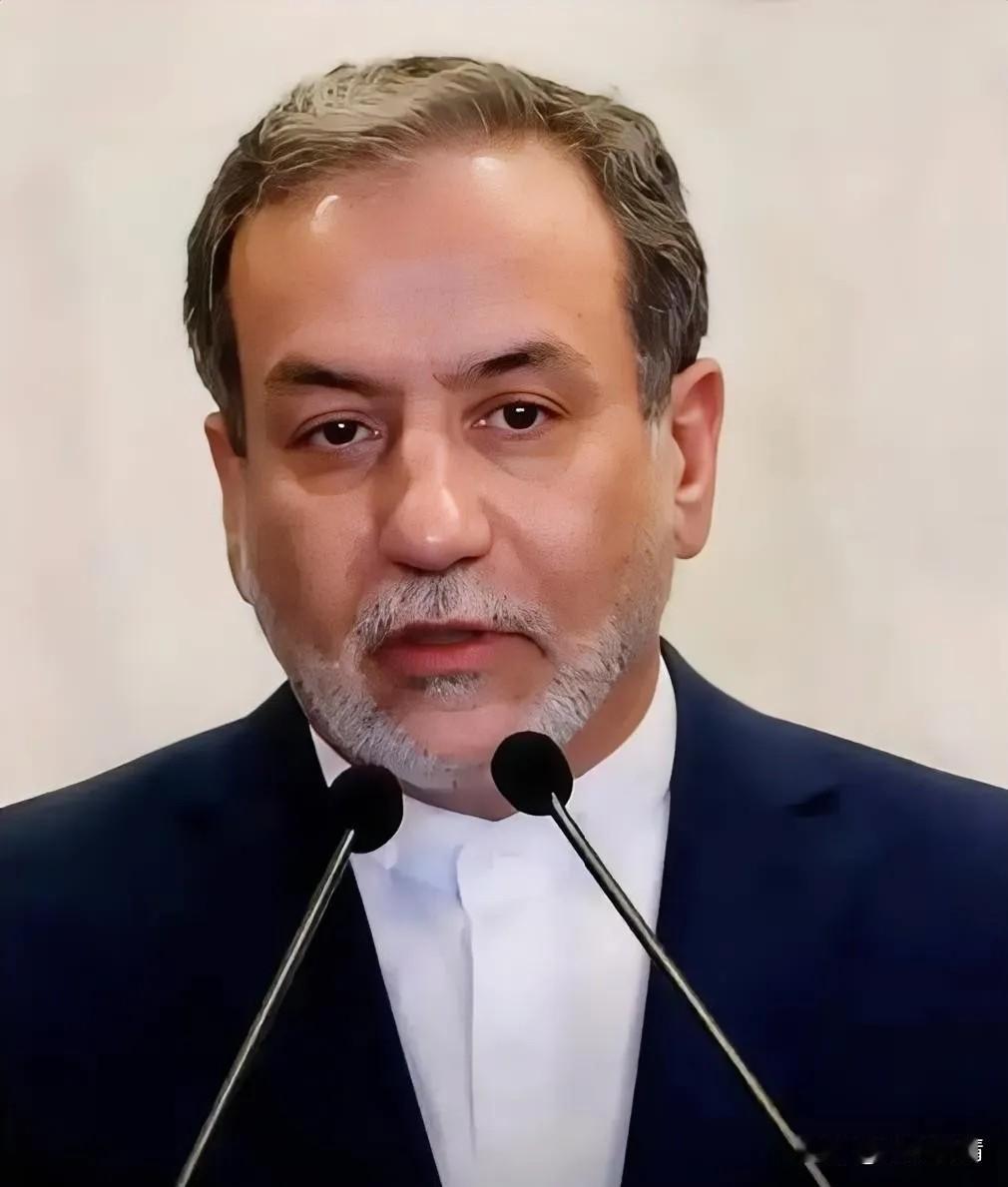 伊朗传来重要消息！4月18日，传来重要消息！伊朗海军司令沙赫拉姆·伊拉尼直接硬