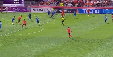江原fcvs上海申花申花第54分钟被江原FC扳平为1-1，洪喆抽射破门。这球防