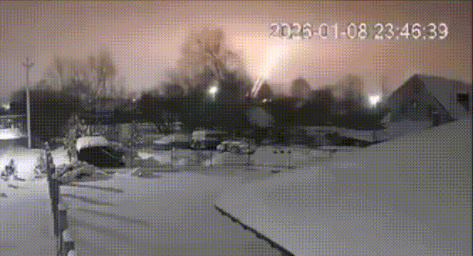 “不得不服俄罗斯！”1月8日深夜，俄军对乌克兰西部地区利沃夫市发动了榛树高超音速