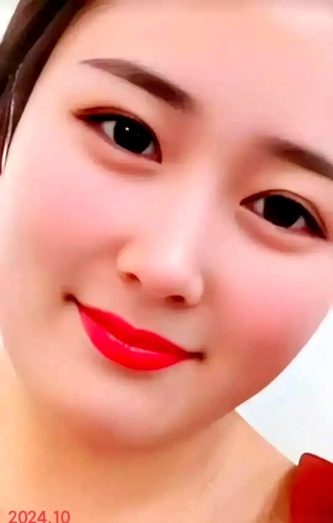 闺女，人到了广州，要是这个周末去男朋友家，红包人家给了，你就大大方方收下！别扭