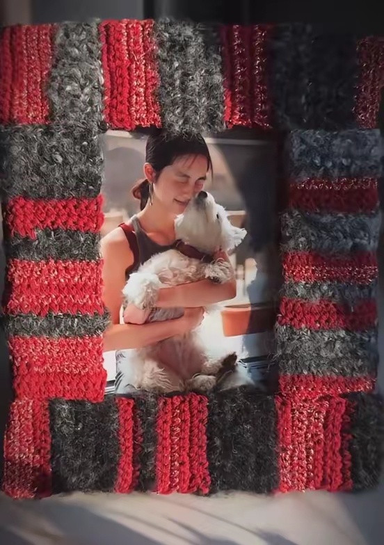 孙莉晒出了新视频，大女儿多多和二女儿黄少艾也出镜了，黄多多认真绘图的模样很好看，