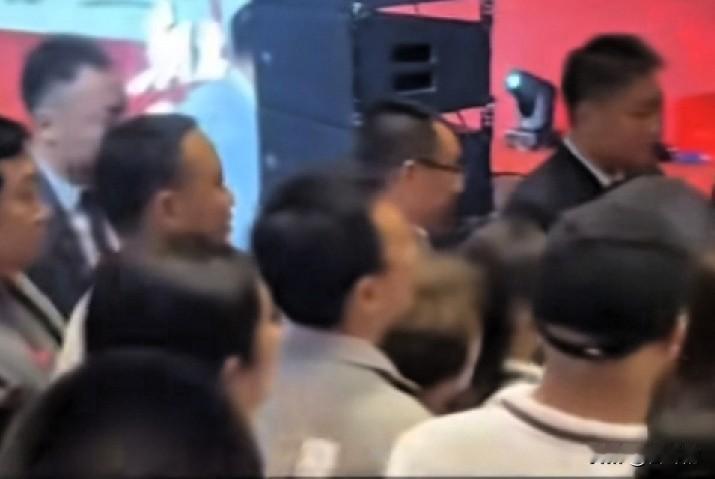 没人提前预警！北京楼市突发反转，买房人全部懵了新政才刚官宣，不少刚需购房者