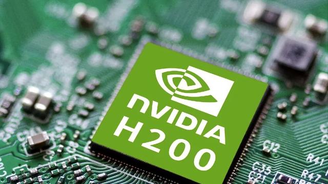 英伟达真的慌了, 有一款国产GPU, 超过了H200的性能