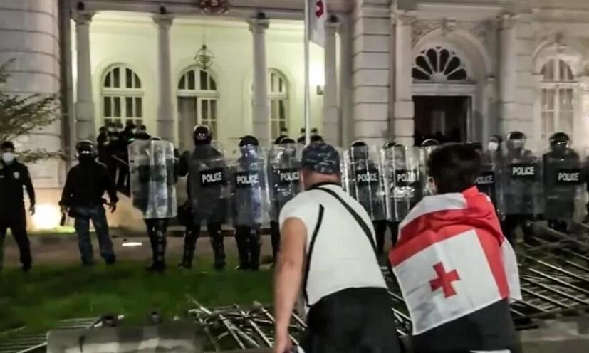 格鲁吉亚感激俄特工，西方情报部门气急败坏：差一点就得手了！10月4日。格鲁吉亚首
