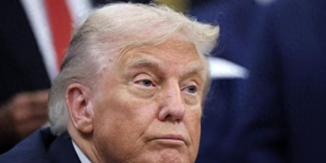 特朗普曾预谋惊天退路：主动辞职，只求万斯赦免所有重罪！美国政坛近期出现了一场