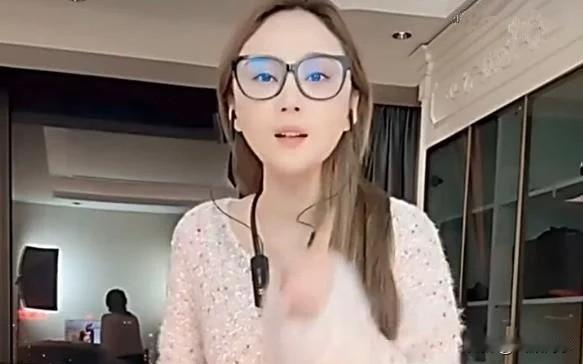 沈曼厉声警告“圈内”好友：再让我受委屈，同归于Jin！