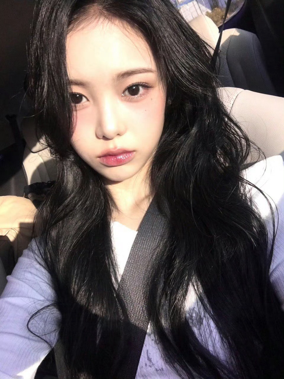 宝宝才16岁就已经是欧尼了