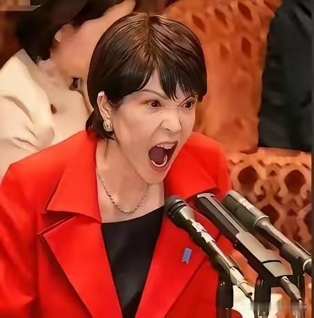 在日本工作的朋友回来了，我问他：那边担心战争吗？​他摇摇头，说真正慌的还真不是