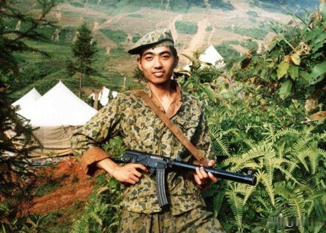 不知道大伙有没有发觉一个细节，国产手枪与冲锋枪进入90年代之后，几乎再也看不到一