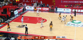 广东队再度被绝杀，输给了联赛排名倒数第二的江苏队，说实话，这个被绝杀球，不怪徐杰