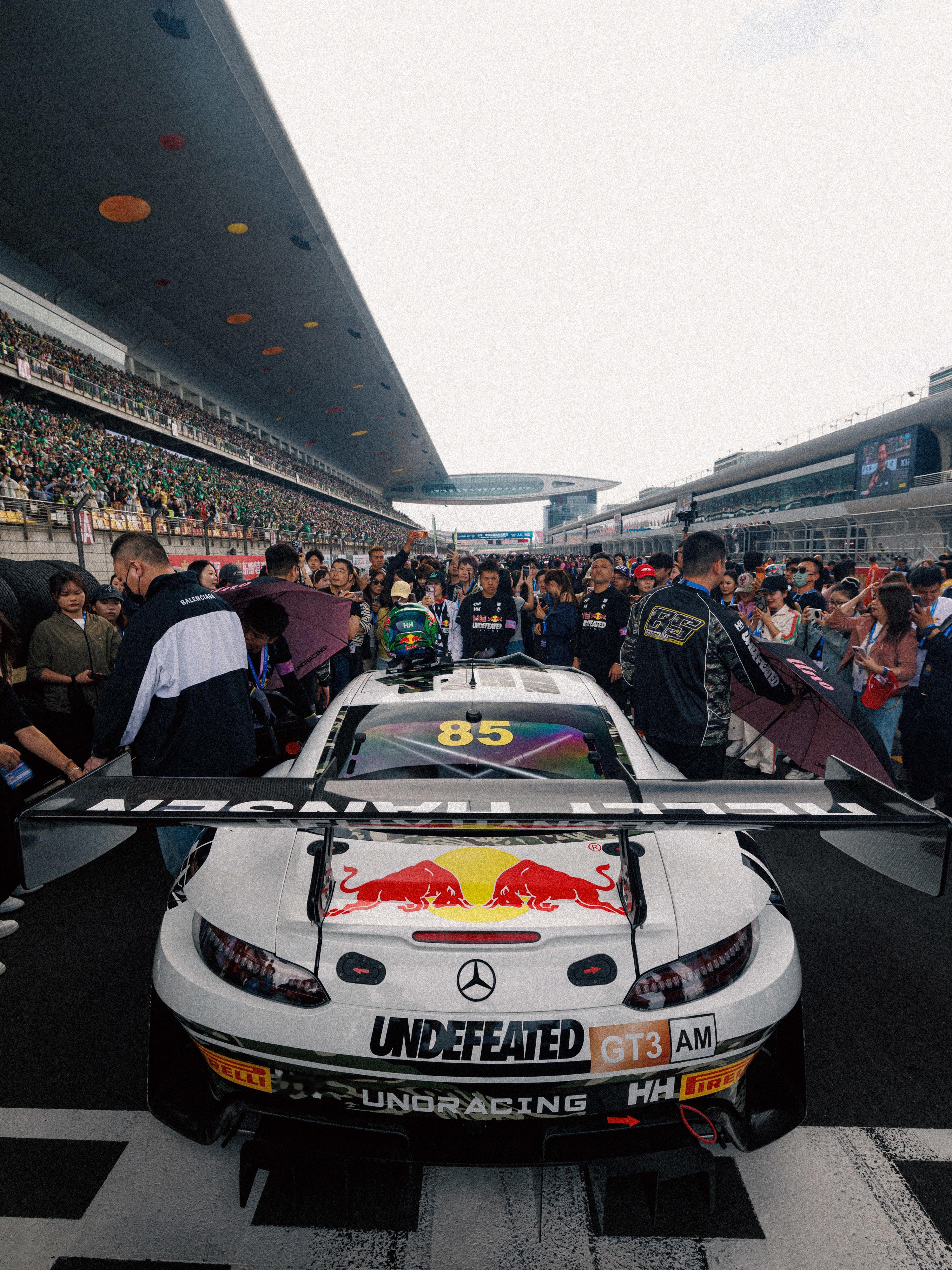 这张图真是宇宙级现象级巨星85racing王一博