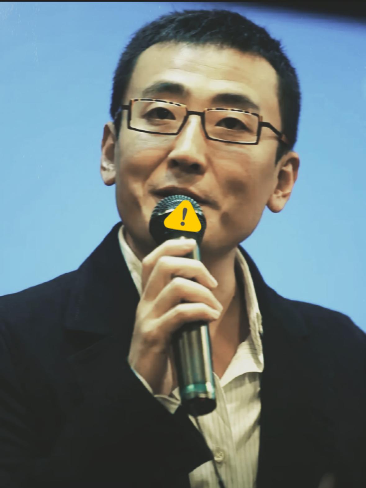 只要你亲手伺候过一个屎尿屁都不能自理的老人，哪怕只有两个月，你就会彻底明白：人的