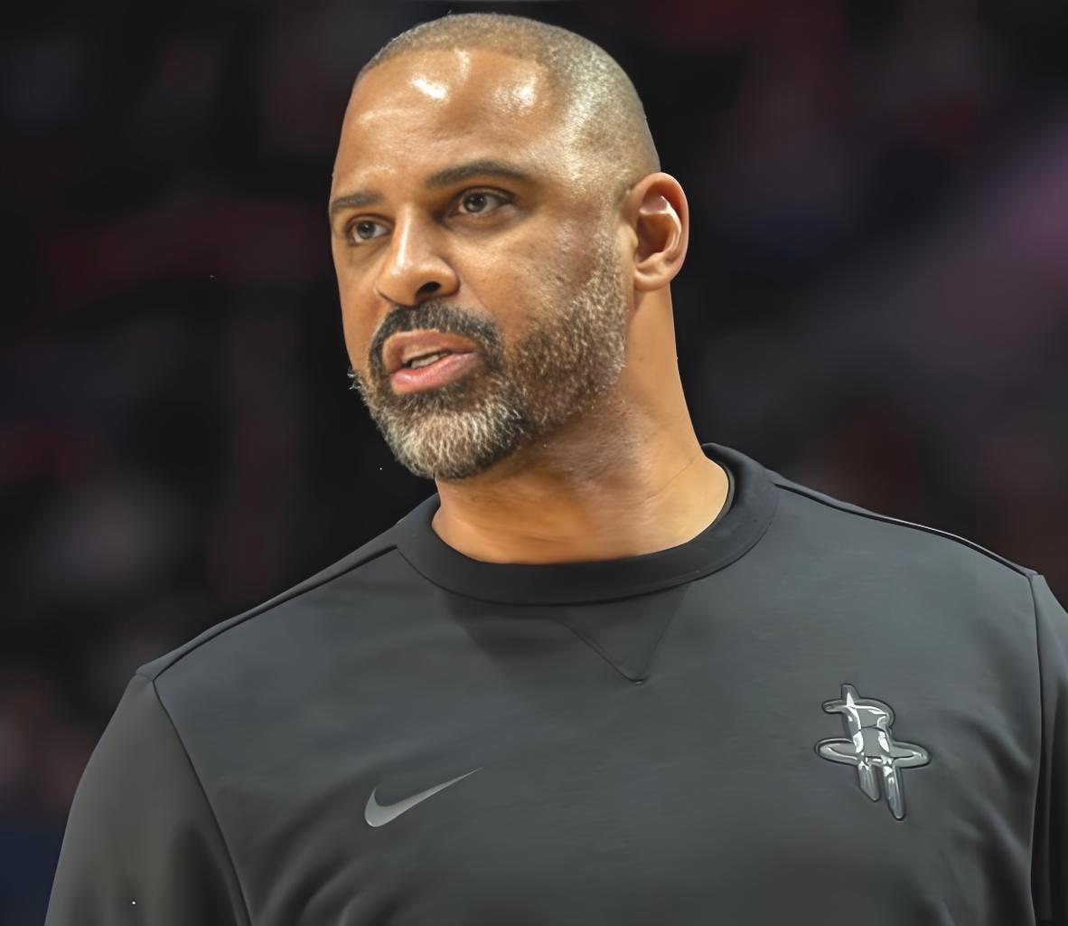 参考前两个赛季，全明星结束后，火箭将或许迎来一波10连胜！昨天火箭爆冷输给了