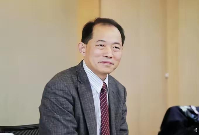 双十一当天，万科成功到账16.66亿元。不是靠利润赚的，而是股东借款。因为11月