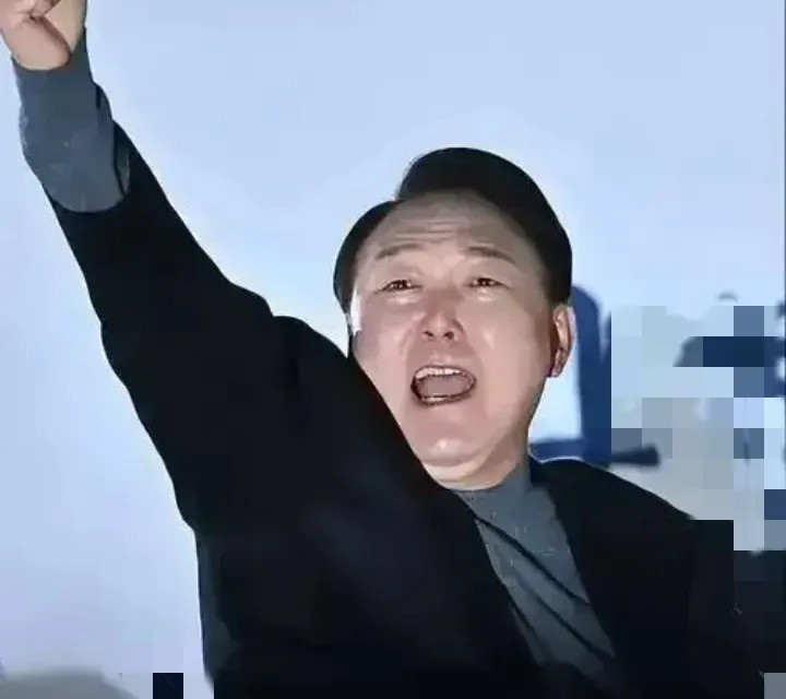 韩国特检组突袭尹锡悦军事重地韩国突然出手，特检组一口气搜